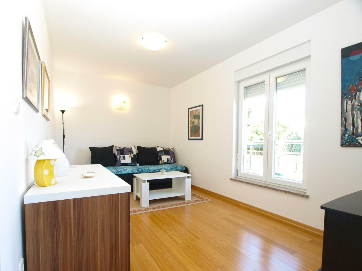 Apartments Majda 1932 Fažana Kültér fotó
