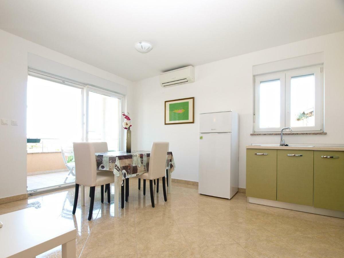 Apartments Majda 1932 Fažana Kültér fotó